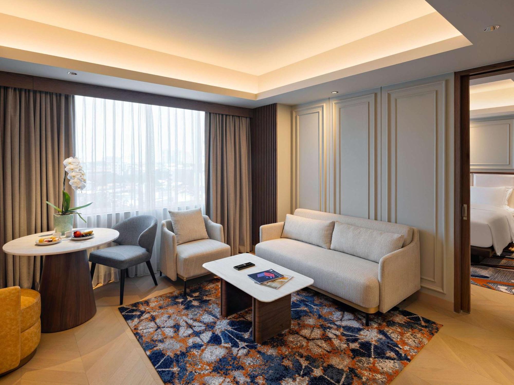 Moevenpick Hotel Jakarta City Centre Exterior photo